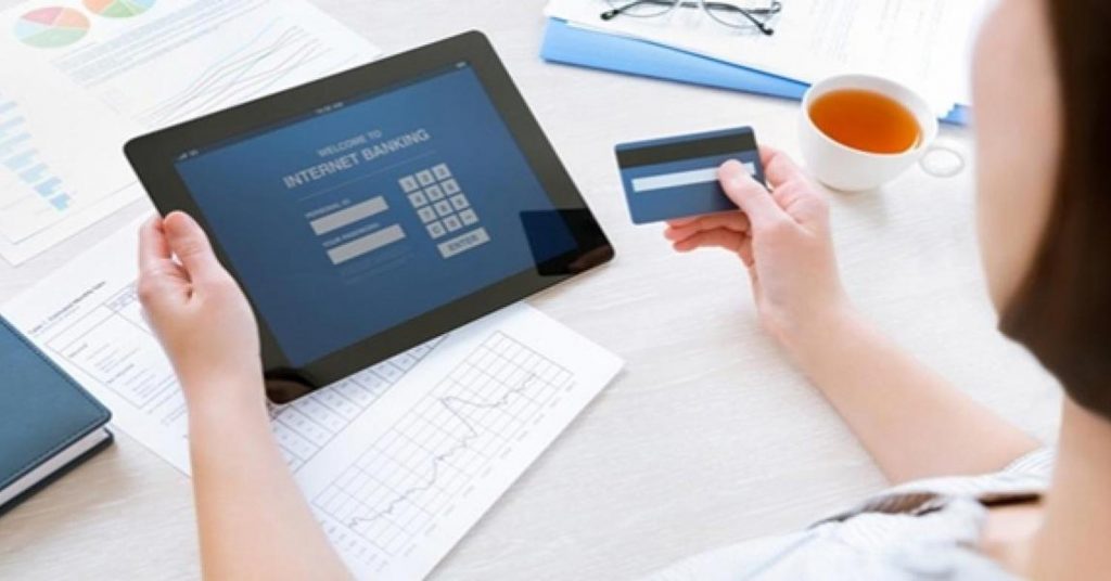 Pelapak-Online-Merapat!-Ini-5-Hal-yang-Dilakukan-Konsumen-Anda-Sebelum-Belanja-Online